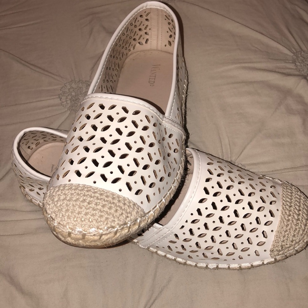 Mosaiic Laser Cut Espadrille in White size 10